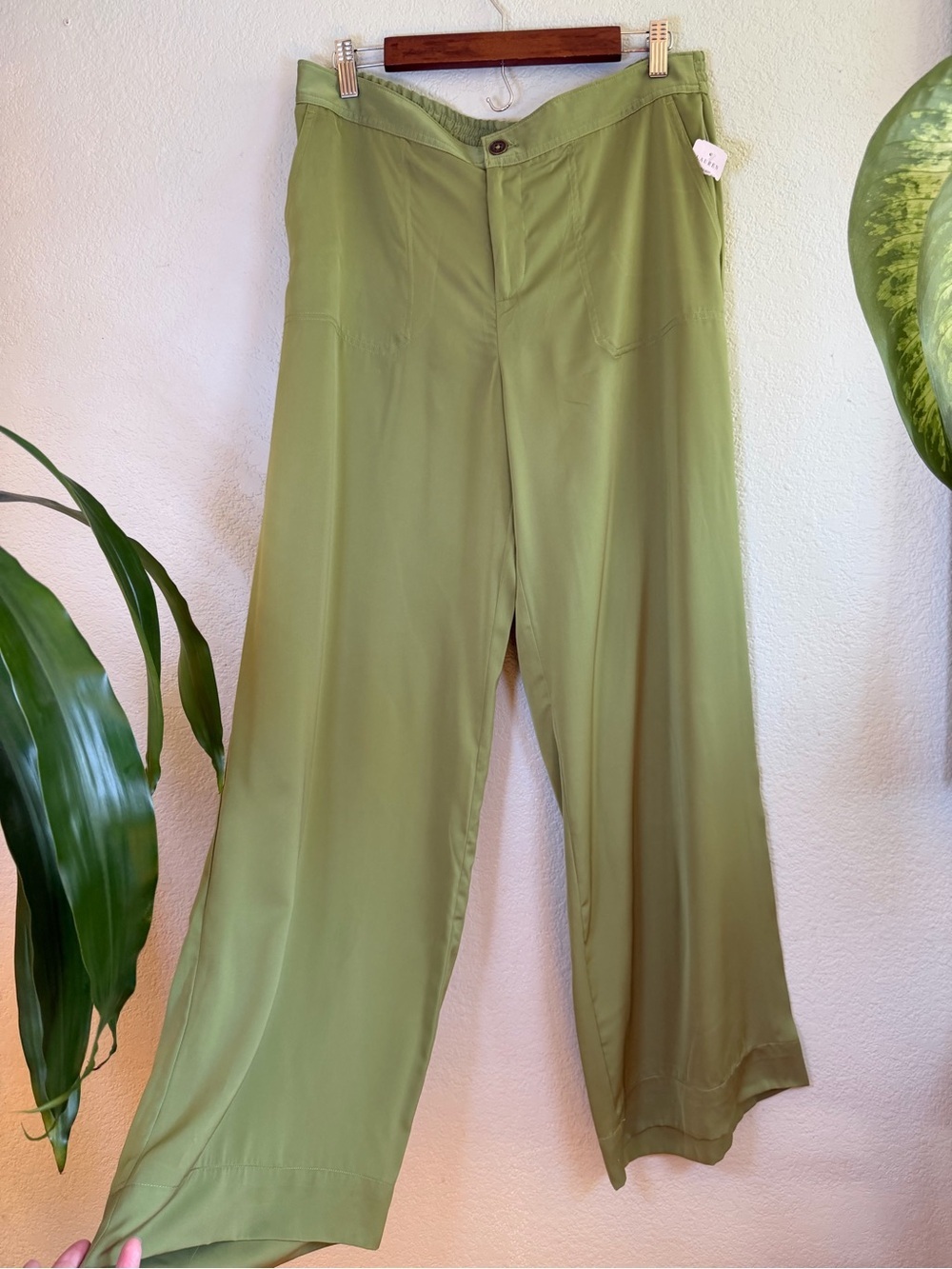 Lauren Ralph Lauren Silky Flowy Olive Green Wide Leg Pants L